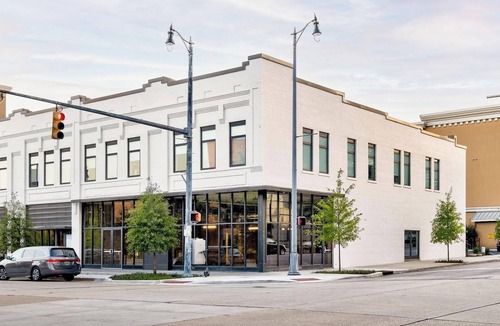 Berryessa Apartment | Landing | Stunning 1BD in Five Points South