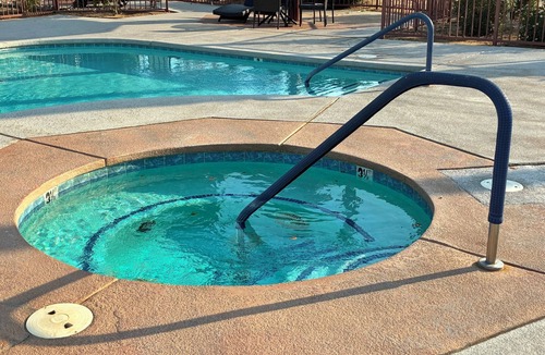 Indian Wells Condo | Large 1-bedroom condo in Desert Breezes near IW Tennis Garden, clubhouse, pools