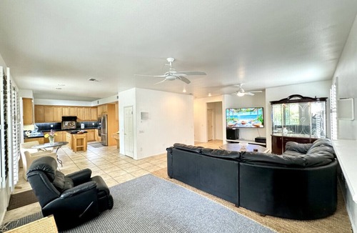 Camarillo House | Large 5-Bedroom Home, near Beach, Mountain Views