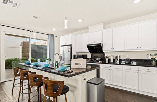 Chino House | Large bedroom/quiet communit/