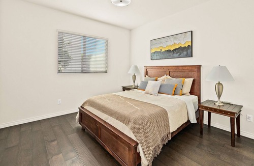 Chino House | Large bedroom/quiet communit/