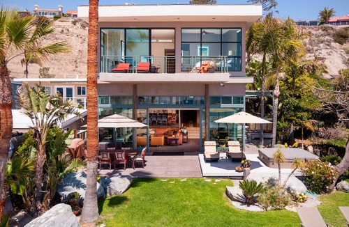 Capistrano Beach House | LARGE CONTEMPORARY HOME ON THE SAND, HOT TUB, CHEF’S KITCHEN, ENDLESS VIEWS