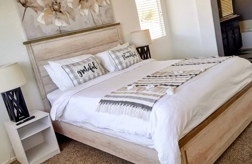 Menifee House | Large home-8 beds, pool table, arcade, pinball, wineries, weddings, virtual tour