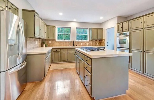 Altadena House | Large & Light-filled Pool Home