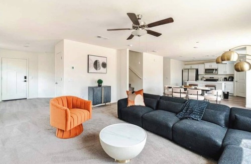 Pumpkin Center House | Large new construction 3-bedroom near Hospital Hub