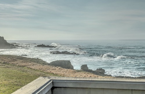Sea Ranch House | Large Ocean Front home. Dog Friendly located on Wild Iris
