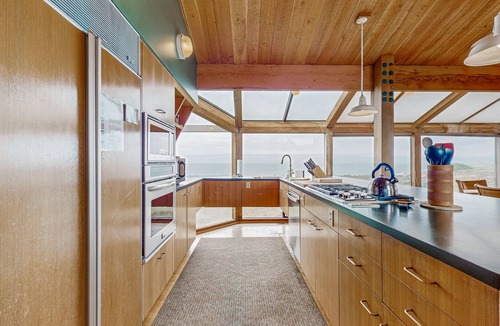 Sea Ranch House | Large oceanfront home with hot tub, shared pool, & large deck - dogs welcome