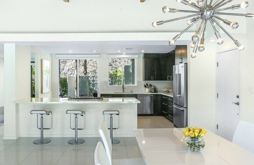 Palm Springs House | Las Palmas Alexander – 1962 Alexander Home with Saltwater Pool, Spa, Fire Pit & Mountain Views