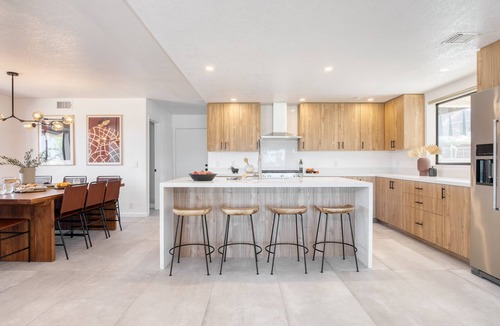 Yucca Valley House | Lava Rocks by AvantStay | Gorgeous Desert Haven w/Pool, Fire Pit & Ping Pong!