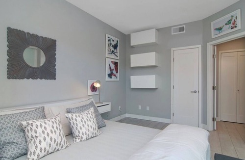 Carmel Valley Condo | Lavish 1 Bedroom Condo Kid & Pet Friendly