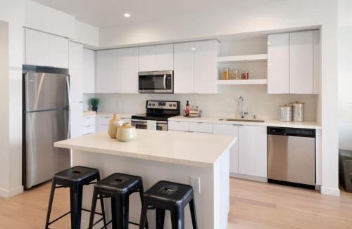 Los Angeles Apartment | LAX 1 Bed Luxe with FREE PARKING