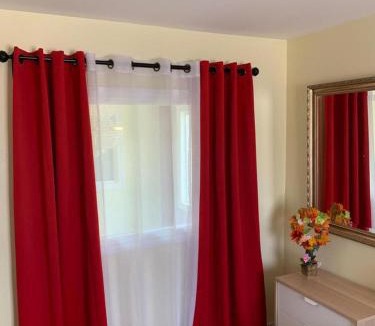 Inglewood Hostel | LAX guest house