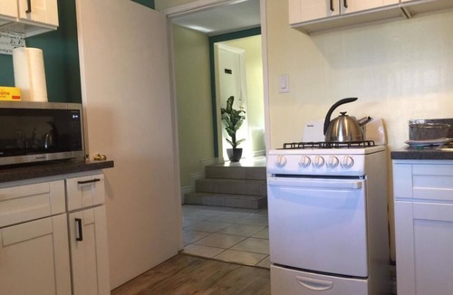 Inglewood House | LAX guest house