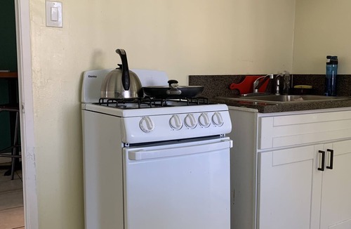 Inglewood House | LAX guest house