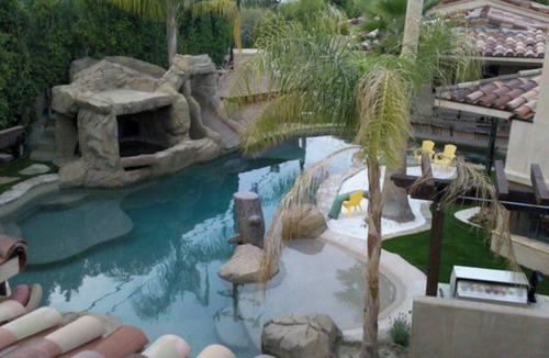Warm Sands House | LAZY RIVER! LARGE POOL! STAYS COOL! 8ft deep plus river