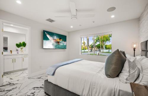 Bermuda Dunes House | Lazy River Oasis