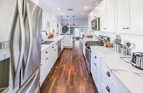 Canoga Park House | Le Bleu House - Newly Designed 3BR House w/POOL by Topanga