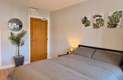 Leatherhead Apartment | Leatherhead Studios by WorkStay