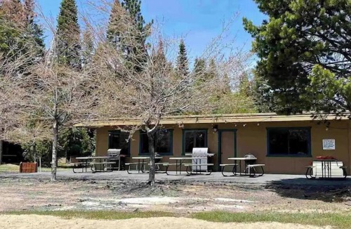 Pinecrest Condo | Leland Lodge~ Winter Snow Park-Summer Private Lake