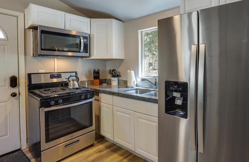 Fawnskin House | Less Than 1 Mi to Big Bear Lake Fawnskin Cottage with Grill