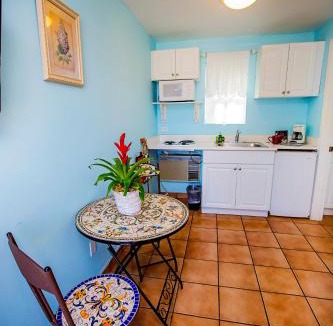 Leucadia Hotel | Leucadia Beach Inn
