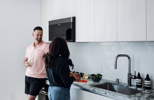 Downtown Long Beach Apartment | Level- Extended Stay Getaway. One Bedroom Suite