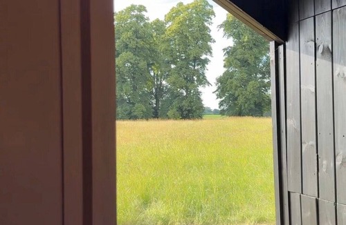 Hanley Castle Cabin | Literally do Nothing but Relax & Unwind
