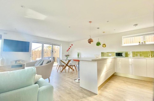 Holywell House | Littlecroft, Hollywell Bay by Together Travel - Luxury Seaside Cottage Retreat