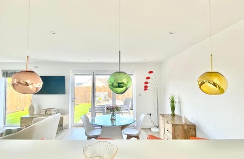 Holywell House | Littlecroft, Hollywell Bay by Together Travel - Luxury Seaside Cottage Retreat