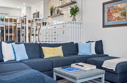 Solana Beach Condo | Live in the Sunshine - Spacious, Great for Groups!