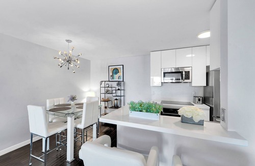 Beverly Grove Condo | Located in West Hollywood . Walking distance to Sunset Strip and Entertainment.