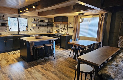 Summit Estates House | LOCATION, LOCATION: NEW REMODEL. FIVE START PROPERTY. YOU WILL LOVE THIS HOME!