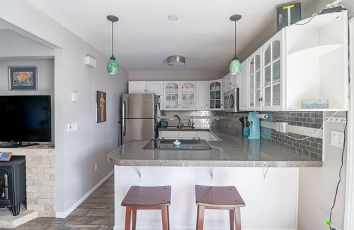 Solana Beach Condo | LOCATION, LOCATION, LOCATION - Walk to Del Mar Racetrack, Beach, Downtown