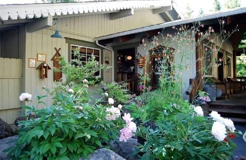 Madera County Cabin | Lodge ∙ 1 bedroom ∙ 2 guests