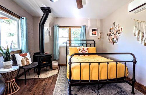 Pauma Valley Cabin | Lodge ∙ 2 guests