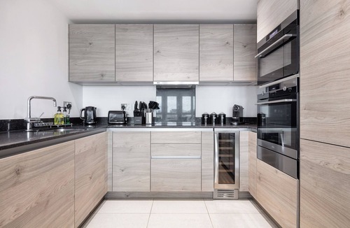 Newington Apartment | London Eye Fireworks View|Lux 2Bed 2Bath Southwark AirCon & Gym