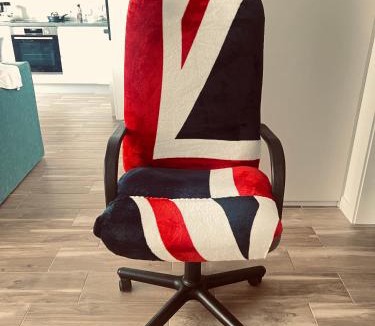St. Pancras and Somers Town House | London Single Rooms Female only Kings Cross Eurostar St Pancras International Station Camden Euston all nearby check in from 1300 PM till 4 AM
