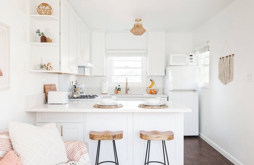 North Long Beach Apartment | Long Beach Retreat - Private back house with AC, Air Purifiers, & Soft Water