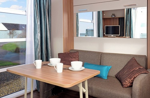 Cummertrees Cottage | Looking for a unique retreat on the coast.
