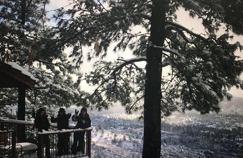Idyllwild Cabin | Lookout Lodge: Mountain Moments to Remember