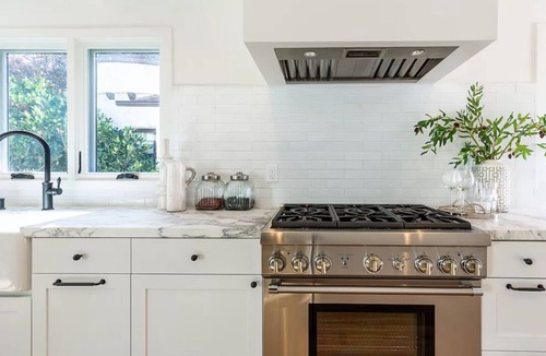 Beverly Grove House | Los Angeles retreat with with heated pool fire pit and beautiful outdoor areas