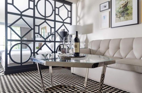 Norma Triangle Hotel | Los Angeles Rooftop Suite! Four Stylish Units for Best Price with Balcony, Pool!
