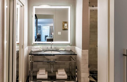 Norma Triangle Hotel | Los Angeles Rooftop Suite! Four Stylish Units for Best Price with Balcony, Pool!
