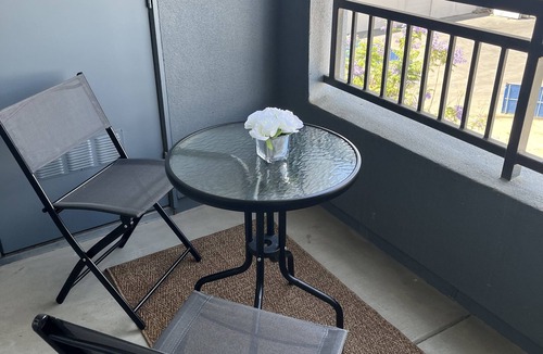 Irvine Business Complex Apartment | Lovely 1 bedroom apartment +pool access