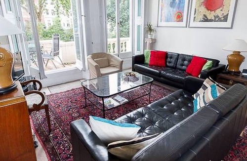 Earl's Court Apartment | Lovely 2 Bedroom Apartment Located in Kensington
