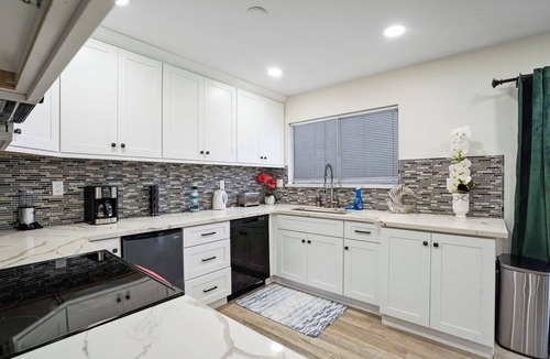 Cypress Apartment | Lovely 3-bedroom apartment within 15 minutes of Disneyland/Central OC