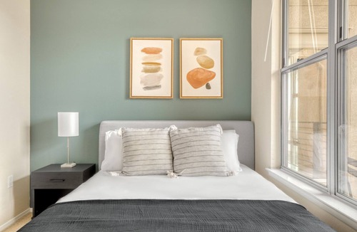 Del Aire Apartment | Lovely El Segundo 1BR w/ Den, Pool & Lounge, near LAX, by Blueground