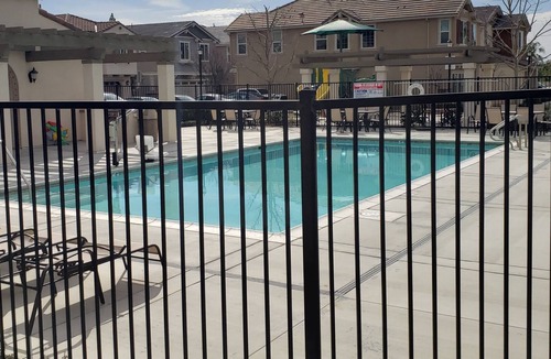 Rialto House | Lovely Gated Community house is the Inland Empire