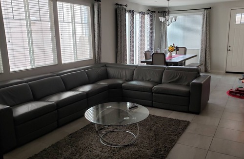 Rialto House | Lovely Gated Community house is the Inland Empire