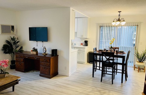 Sawtelle Apartment | Lovely, huge remodeled 1bd in West LA-SMC,UCLA,SM Beach